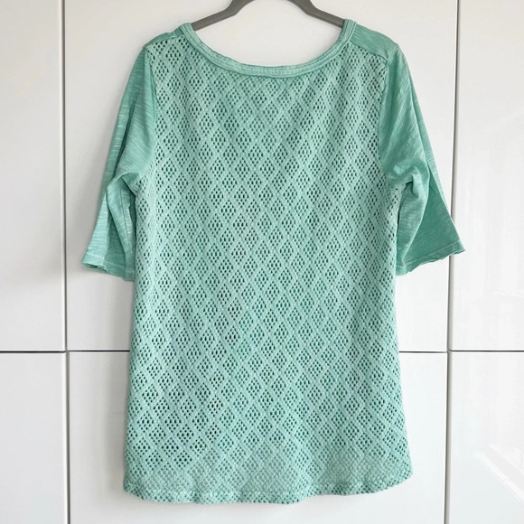 Lucky Brand Crochet Back T Shirt Green Short Sleeve V Neck Raw Hem Size Large - Picture 4 of 6